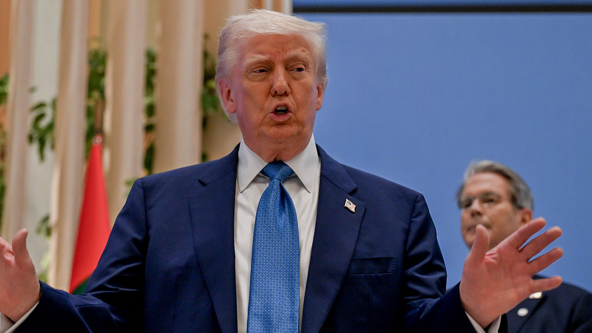 Trump Gazzelileri tehcir planından vazgeçmiyor: Filistinlilerin Gazze’den çıkmasına yardım etmeliyiz