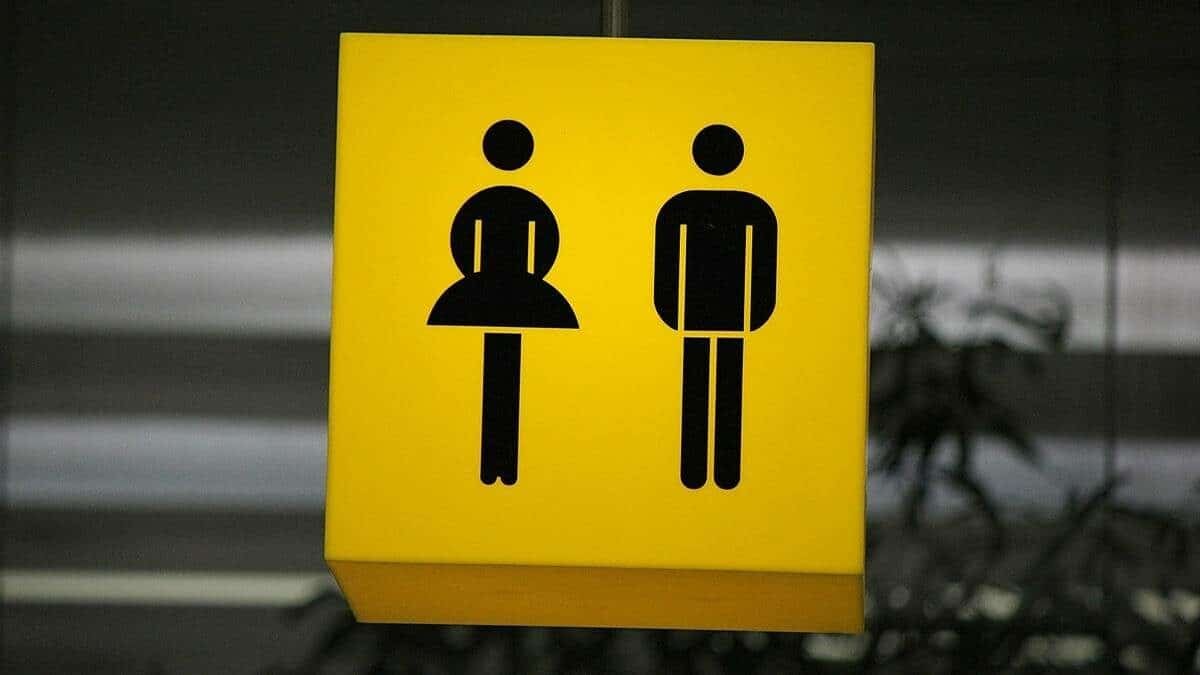 Evin banyosunda klozet bir anda patladı! Klozetin kullanan bir kişinin vücudunda ciddi yanıklar oluştu