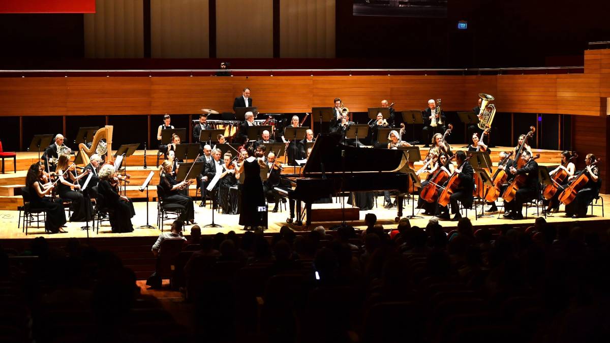 Devlet Senfoni Orkestrası gençler için sahneye çıktı