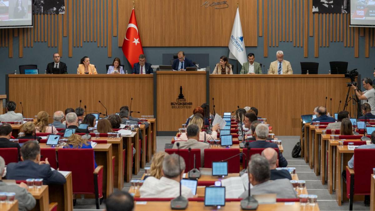 İzmir Büyükşehir Belediyesi yatırımlarında aslan payı fen işleri, raylı sistem ve ulaşımın