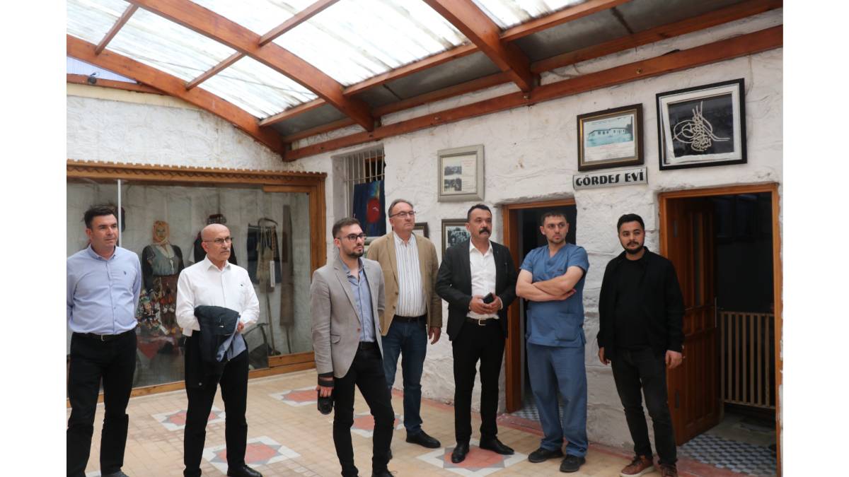 Büyükşehir komisyonları Gördes’in turistik, eğitim ve kültürel değerlerini inceledi