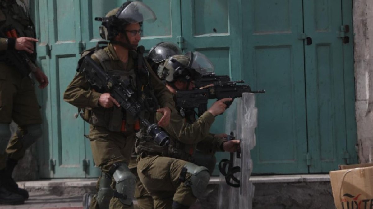 İsrail askerleri, Batı Şeria'da 1 Filistinliyi ateş açarak öldürdü