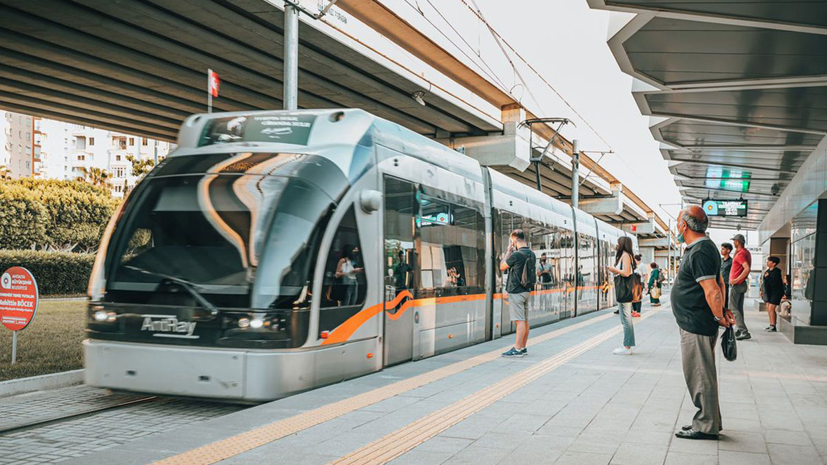 Antalya'ya yeni tramvay hattı geliyor: Geri sayım başladı! Trafikte toplu ulaşımın payını artıracak dev proje
