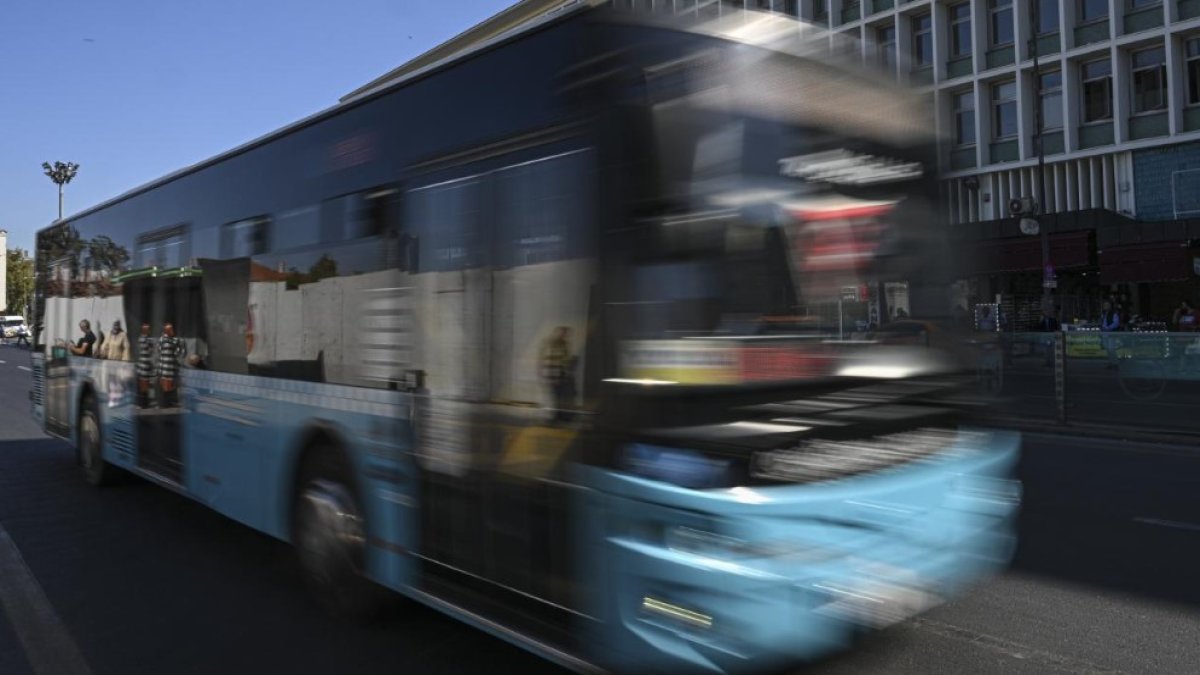 İBB’den ödeme alamayan halk otobüsleri kontak kapatıyor