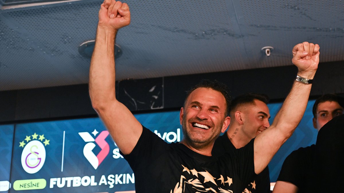 Okan Buruk'tan Osimhen müjdesi