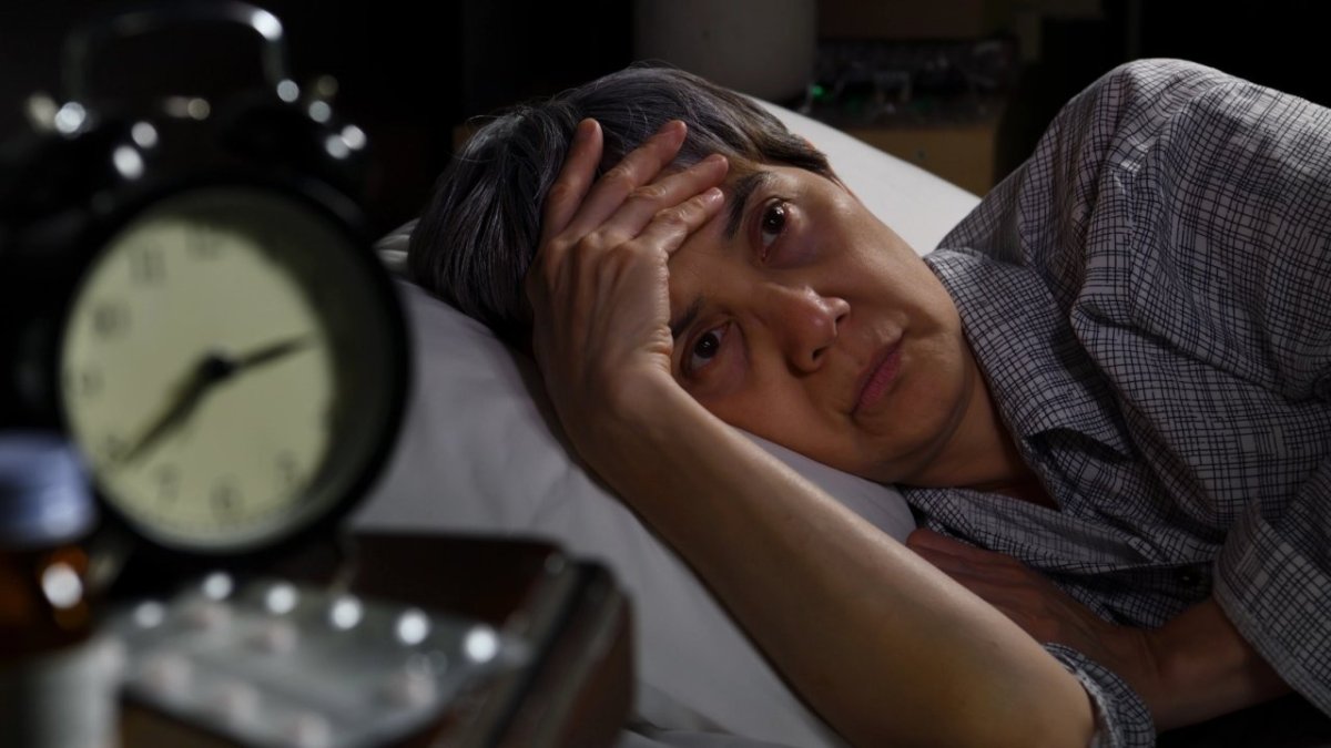 Üç kişiden biri uykusuz: Stres, ekran ve düzensiz yaşam...