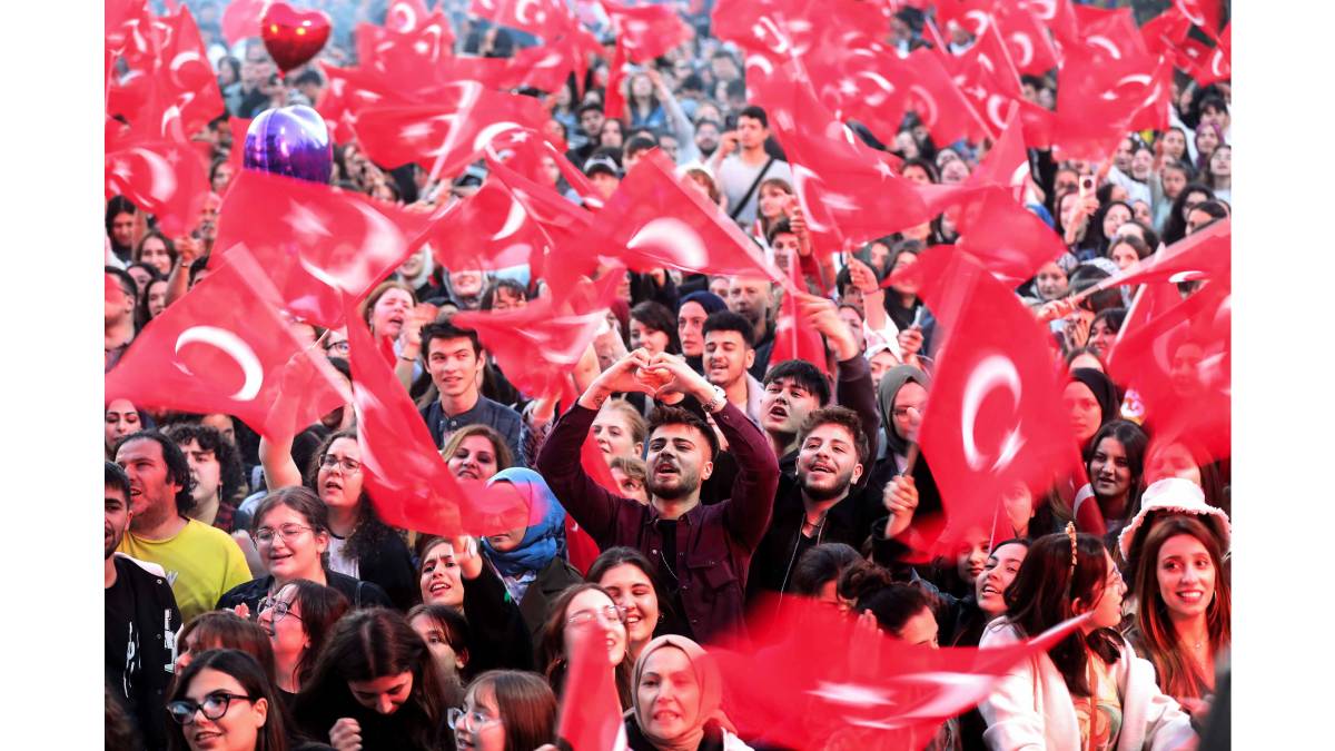 Yenimahalle 19 Mayıs’ı coşkuyla kutladı