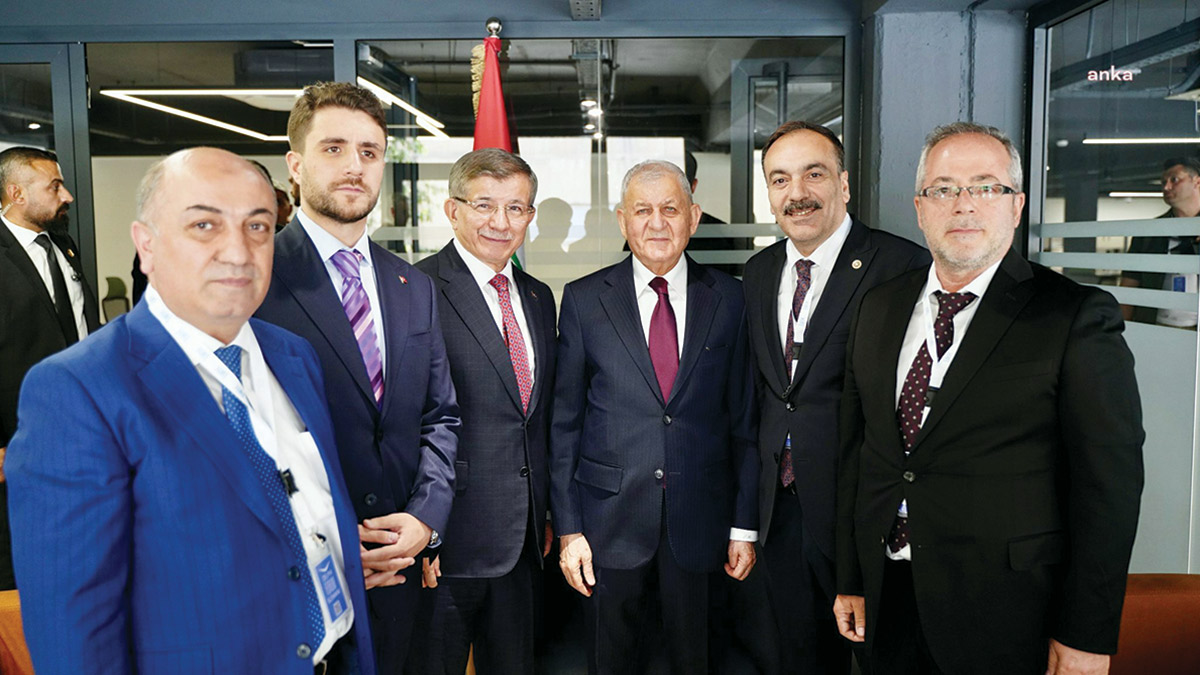 Davutoğlu 2013 ile bugün arasında farkları açıkladı: Bölgedeki şartlar çözüm için fırsat