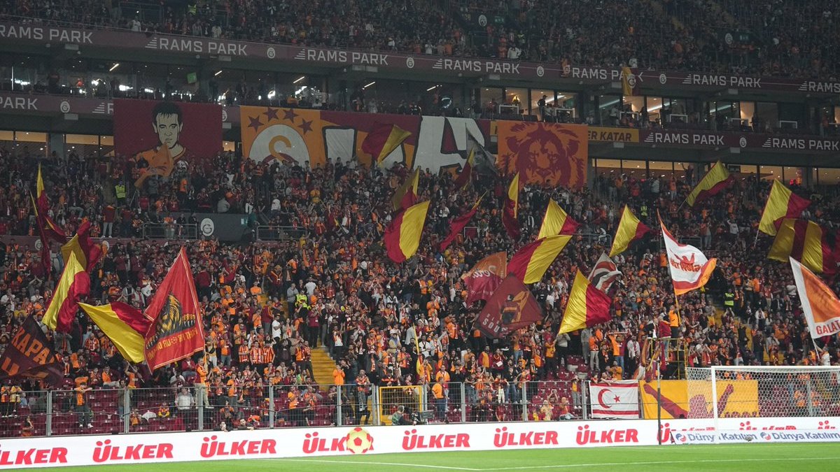 Chelsea'nin maske paylaşımı Galatasaray taraftarını korkuttu! Sosyal medyayı karıştıran paylaşım