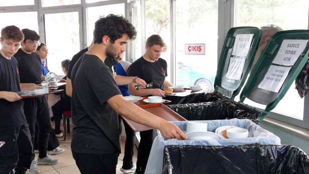 Burhaniye Belediyesinden dayanışma örneği