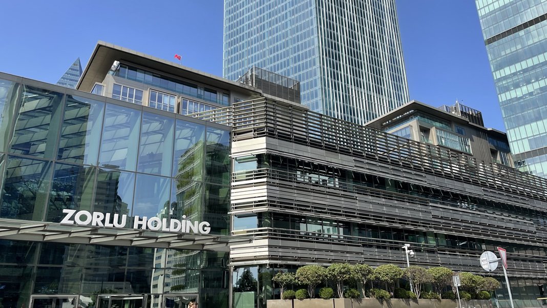 4,9 milyar dolarlık borç için radikal plan: Zorlu Holding 2 bin işçiyi işten çıkaracak