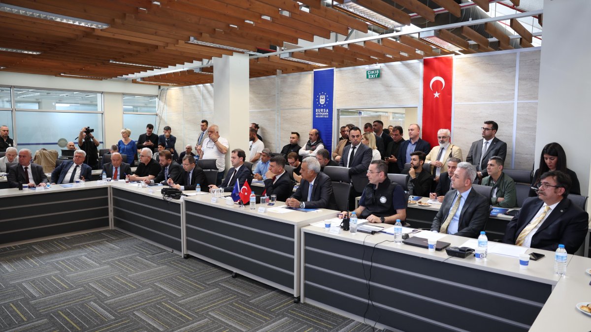 Başkan Bozbey: "Bursalıların da çalışma arkadaşlarımızın da haklarını koruyoruz'