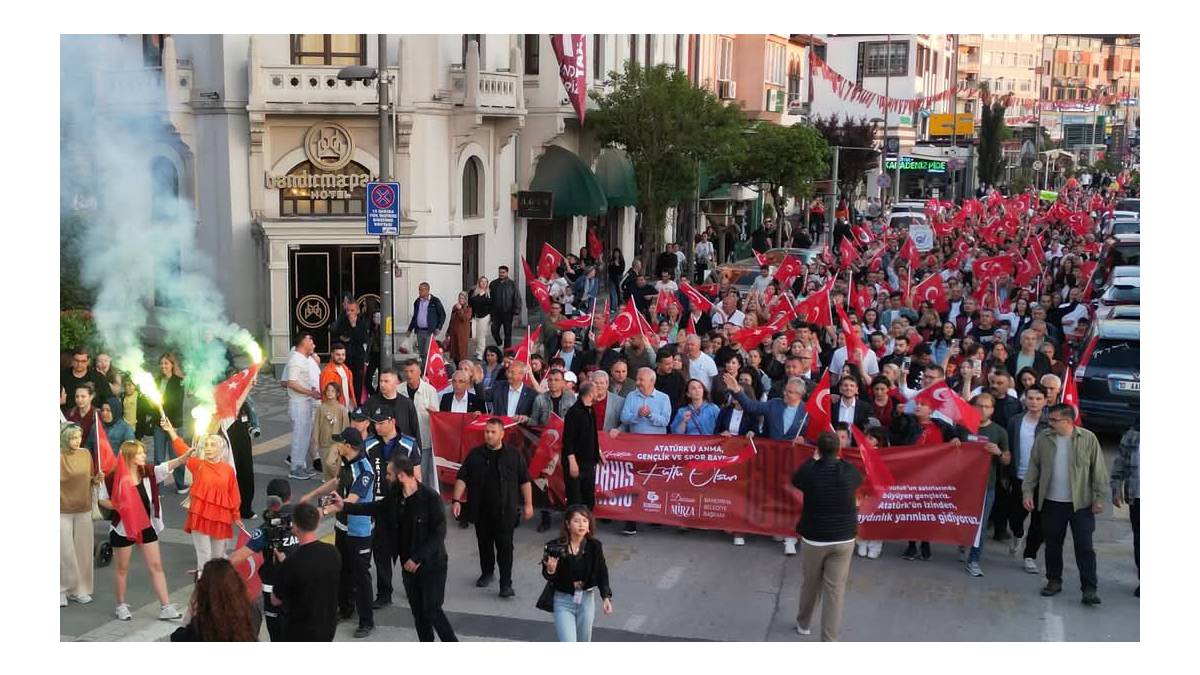 Bandırma, 19 Mayıs’ı coşkuyla kutladı