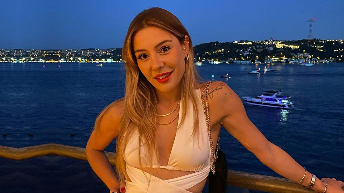 Ege Kökenli bebeğini kaybettiğini duyurdu