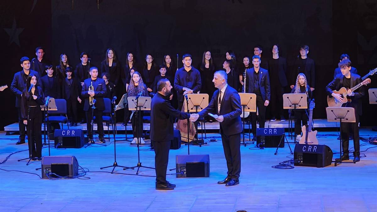 MOD10 Gençlik Orkestrası izleyenleri hayran bıraktı