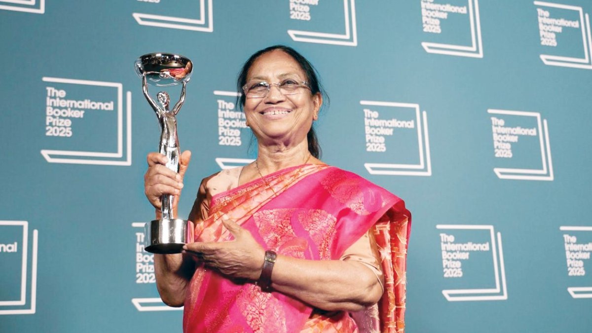 Müslüman kadınları anlatan Hint yazara Booker Ödülü