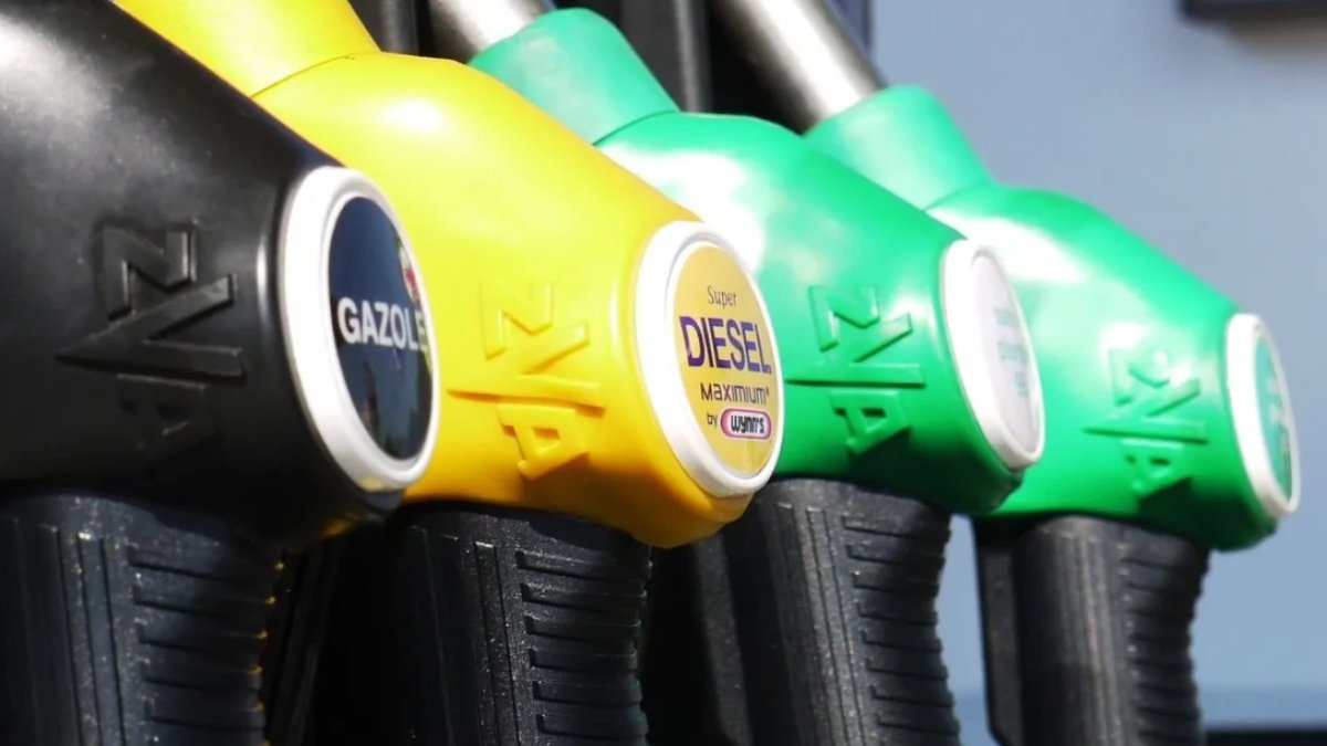 Benzin ve motorine zam geldi mi? 22 Mayıs güncel akaryakıt fiyatları