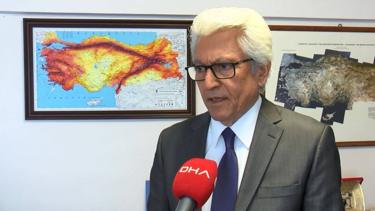Prof. Dr. Süleyman Pampal’dan Ege için uyarı: Bölgede 8 büyüklüğünde deprem ve tsunami riski var