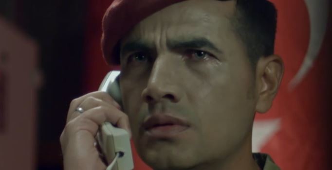 Ömer Halisdemir için çekilen "30 Kuş"un galası yapıldı