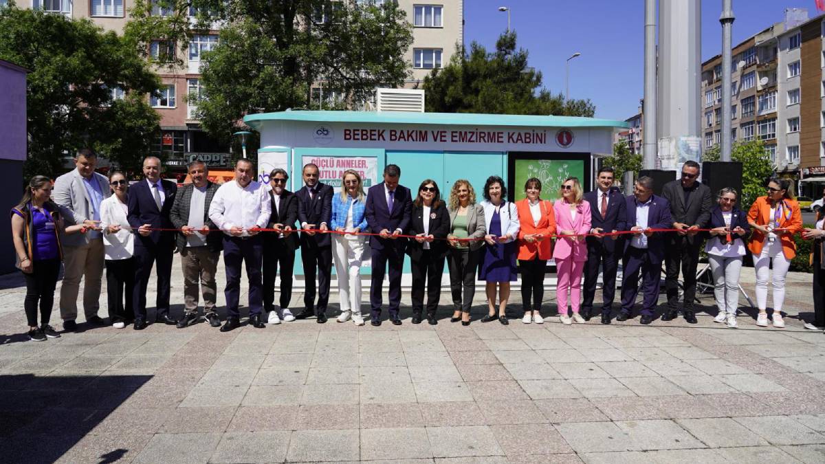 Belediyeden kadınların hayatını kolaylaştıran proje: Bebek bakım ve emzirme kabinleri, kamusal alanlarda hizmete sunuldu