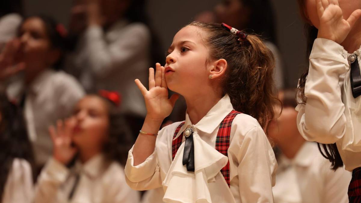 İzmir Uluslararası Çoksesli Korolar Festivali başladı