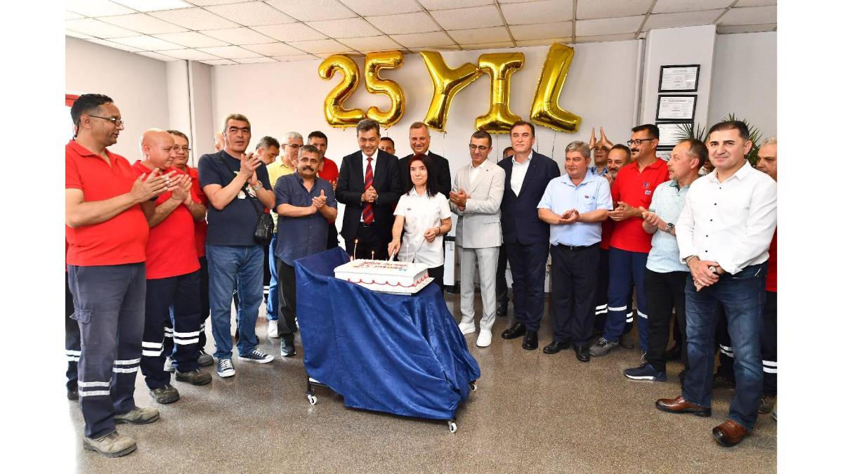 İzmir Metrosu 25 yaşında