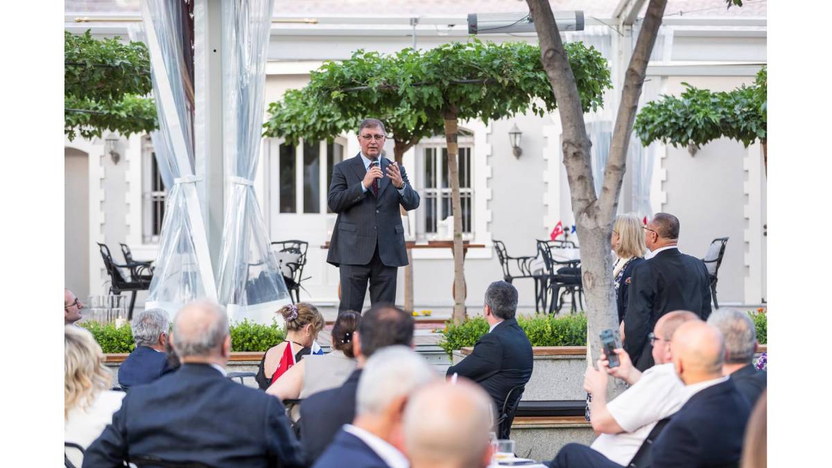 İzmir ve Finlandiya arasında dostluk köprüsü