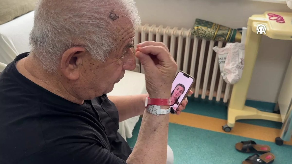 Beynine pıhtı atınca Danca konuşmaya başlamışt, Türkçe’de hatırladığı ilk cümle: Seni seviyorum