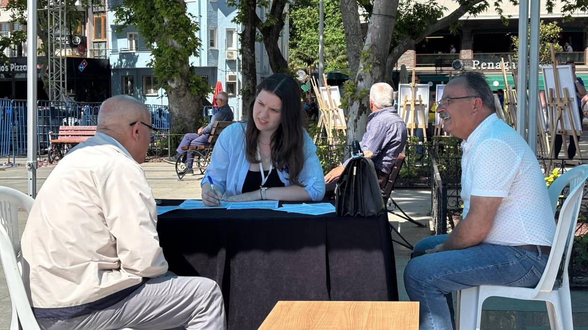 Büyükşehir Belediyesi Yakın Çözüm Saha Ekibi Bandırma’da vatandaşları dinledi