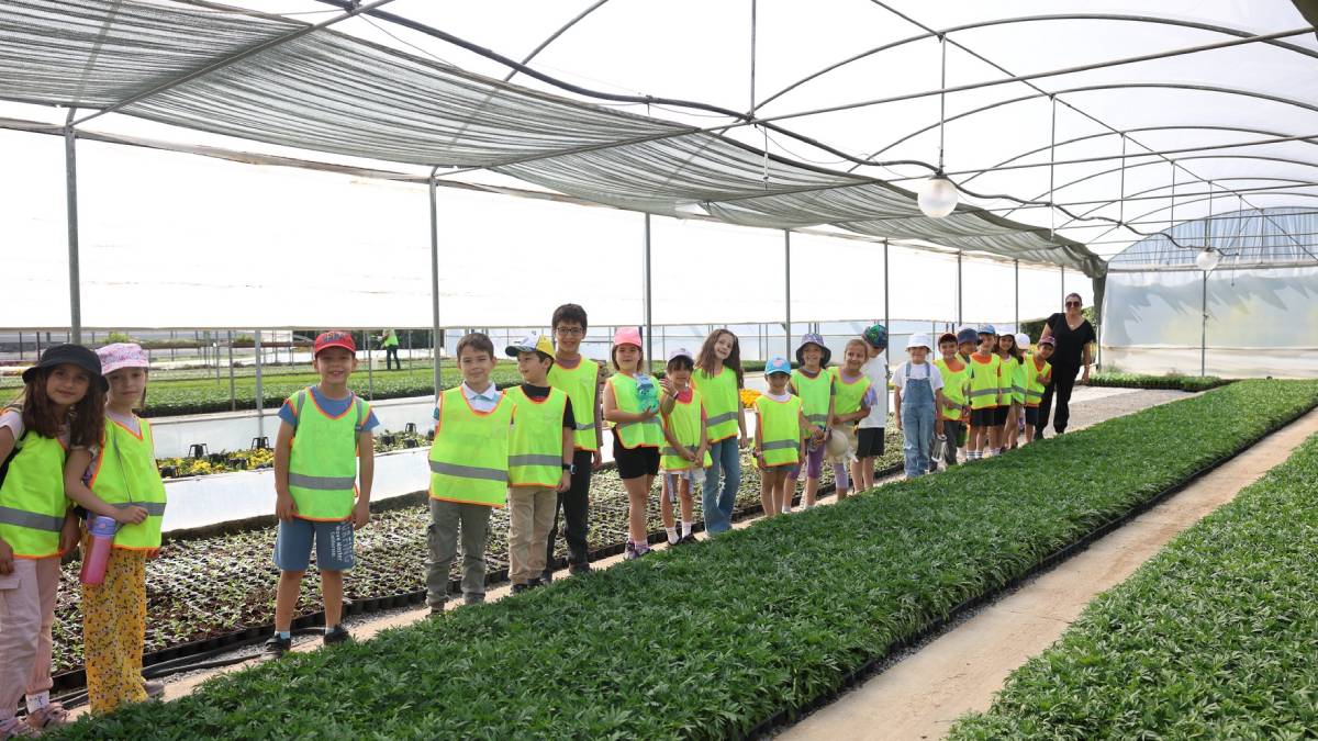 Öğrenciler doğa sevgisini öğreniyor