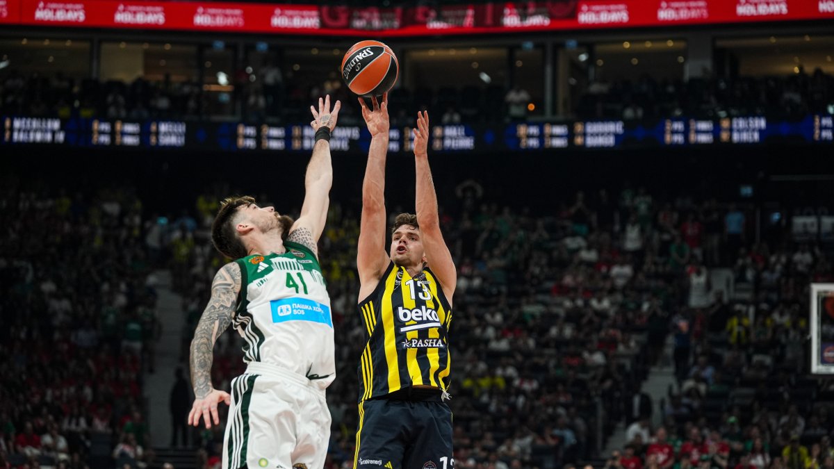 Fenerbahçe Beko'dan tarihi başarı! Sarı-lacivertli temsilcimiz EuroLeague'de finale çıktı