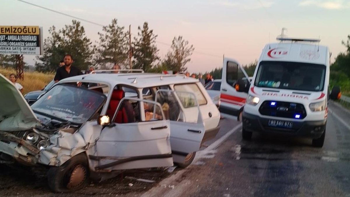 Osmaniye’de zincirleme kaza! 4 araç çarpıştı: 1 ölü, 6 yaralı