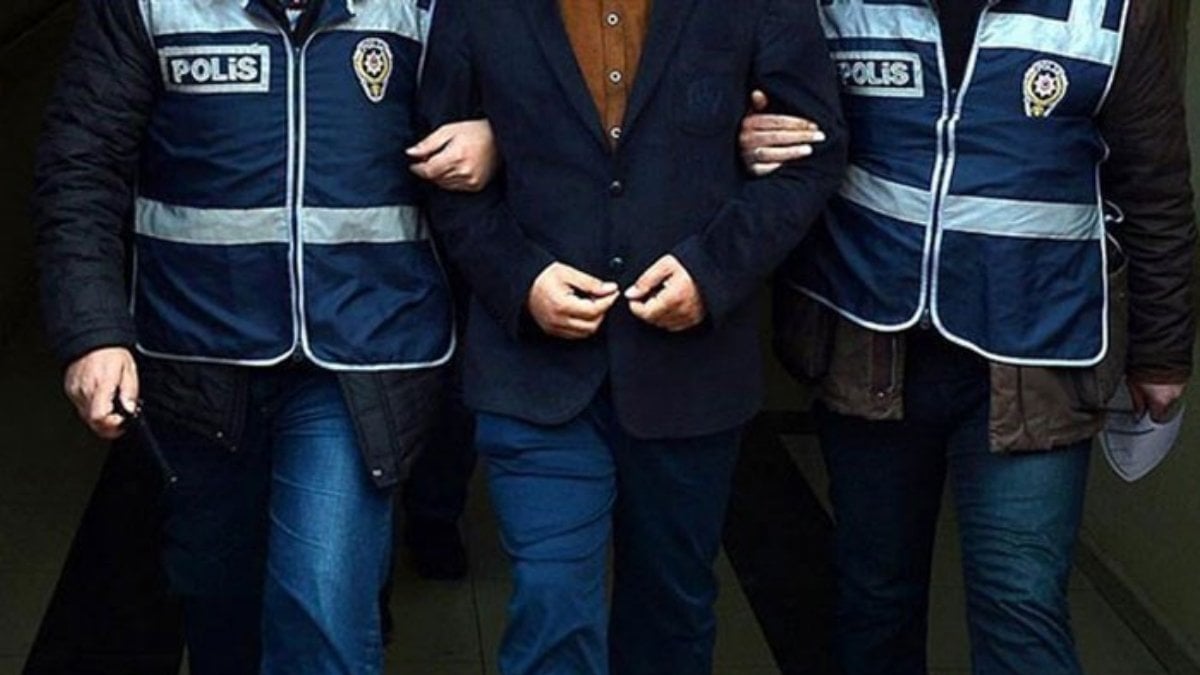 9 Yıl Önce İstanbul'da Yaşamını Yitiren Engelli Arda'nın Annesi ve Üvey Babası Isparta'da Gözaltına Alındı: Şok İddialar Ortaya Çıktı!