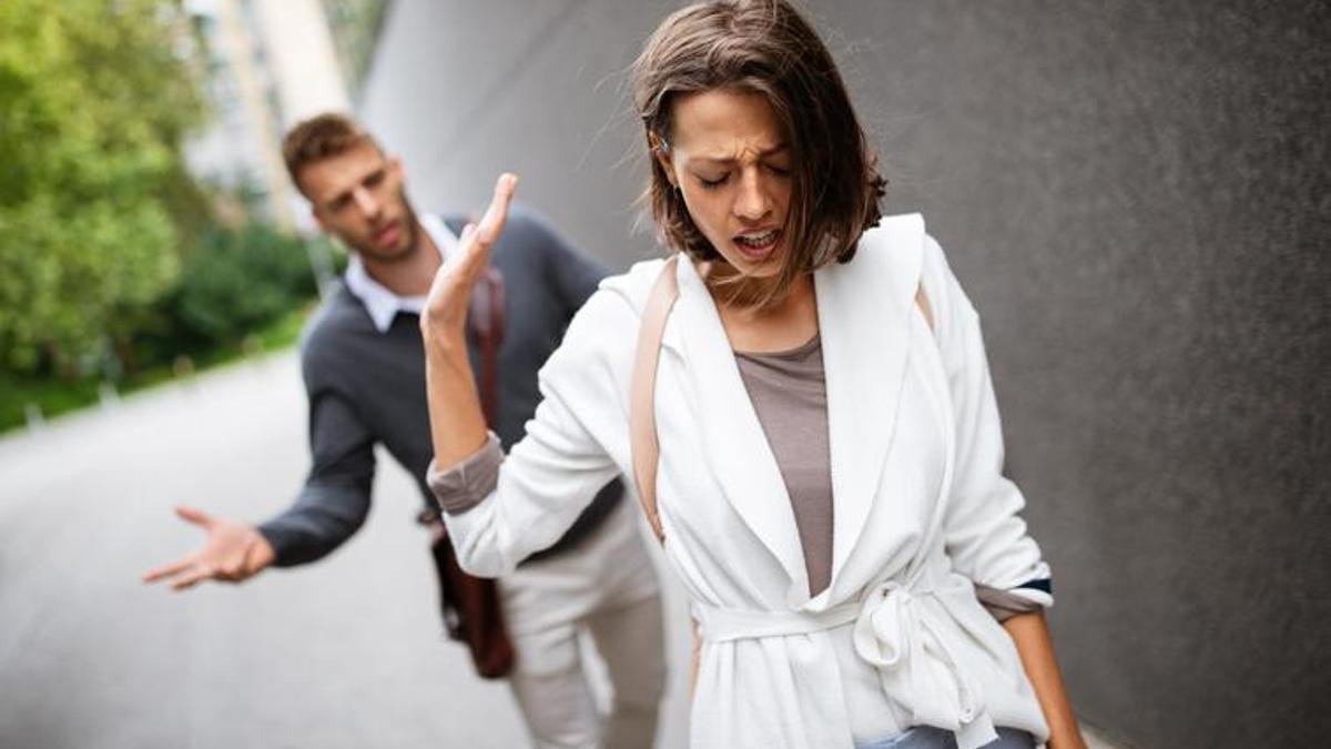 İlişkiyi İlk bitiren 3 burç! Beklemiyor, bir gözünü kırpmadan gidiyor