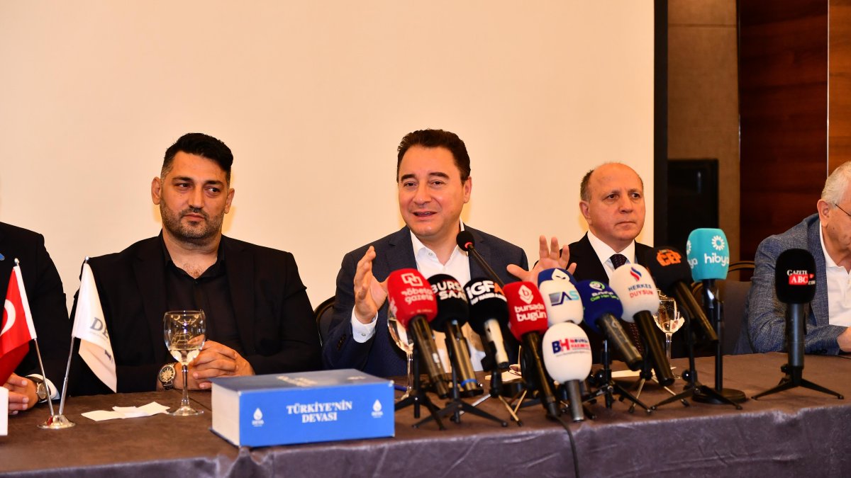 Babacan: Ekonomik çıkışın yolu hukuktan geçiyor