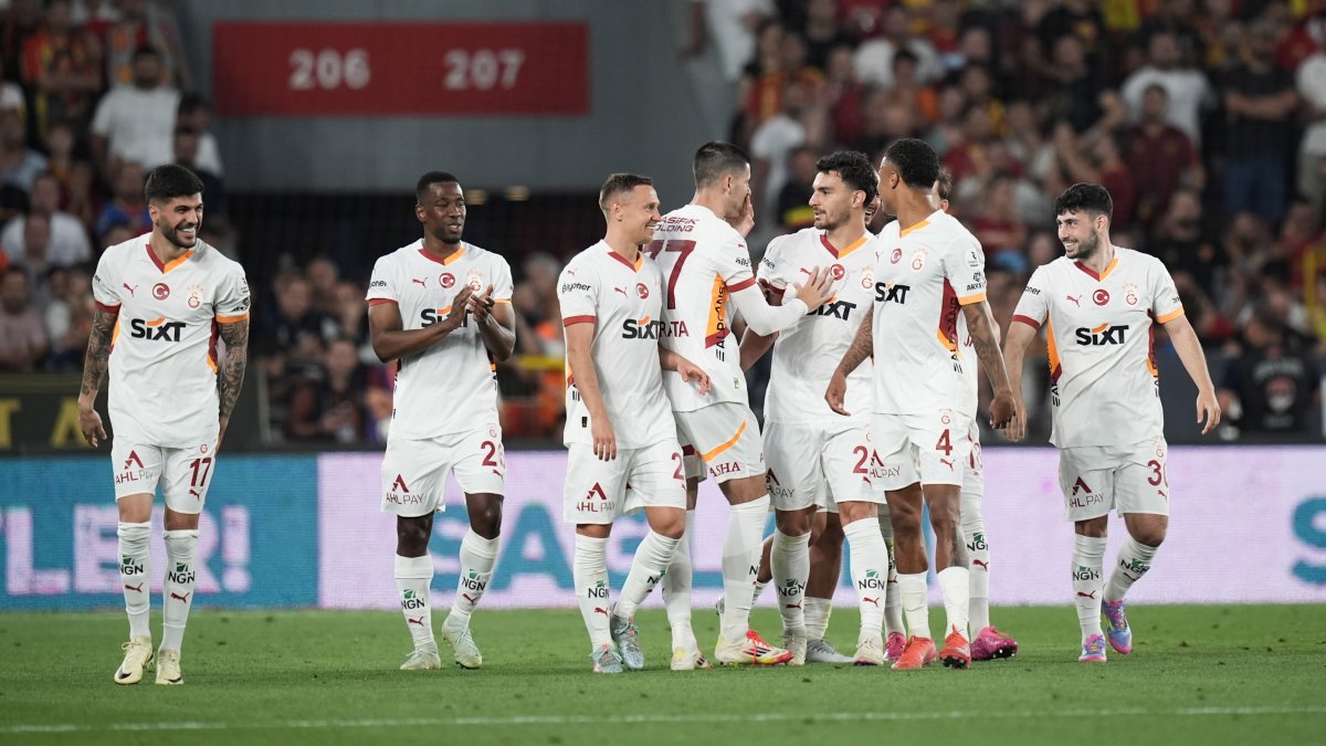 Aslan'dan şampiyona yakışır zafer: Galatasaray, Göztepe deplasmanından 2-0 galip ayrıldı