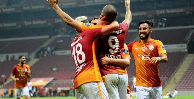 Akhisar-Galatasaray maçı muhtemel 11'leri