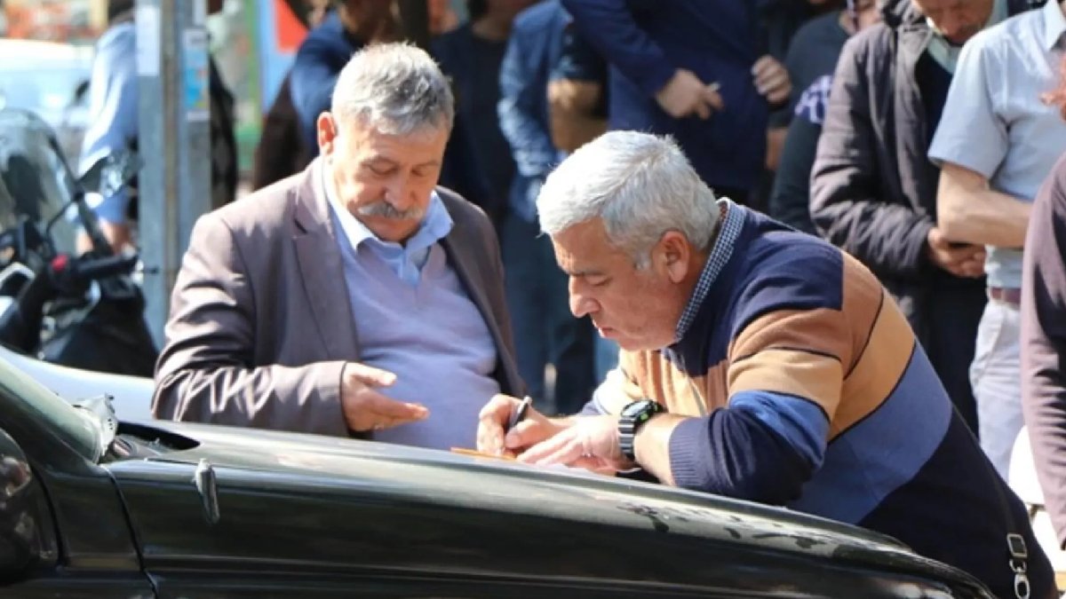 Emeklilere verilecek bayram ikramiyesi tutarı belli oldu