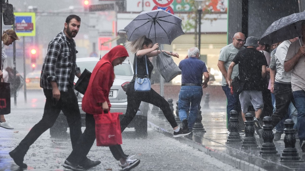 Meteoroloji paylaştı: Sıcaklıklar düşüyor, yağışlar geri geliyor