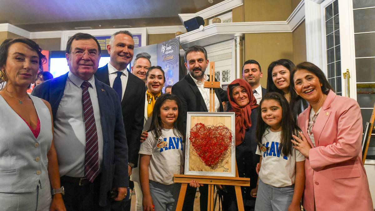 Minik ellerden çıkan eserler, AKK’de başkentli sanatseverlerle buluştu