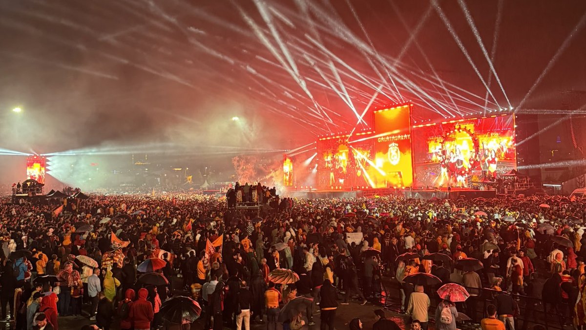 Galatasaray'ın şampiyonluk kutlaması tepki topladı