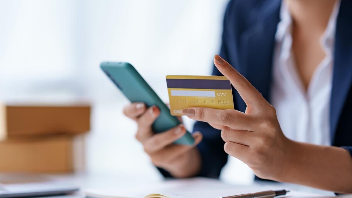 BDDK açıkladı: Telefondan havalelerde yeni dönem başlıyor! Bu kodu girmeden para gitmeyecek