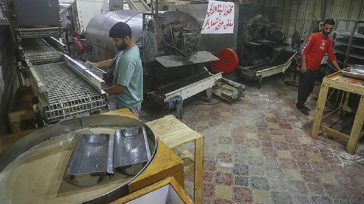 İsrail’in izin verdiği un yardımı 3 gün dayandı: Gazze'de iki ay sonra başlayan ekmek üretimi tekrar durdu