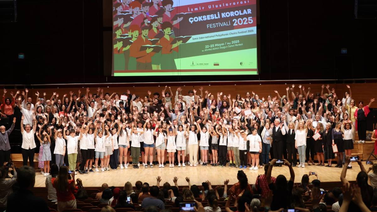 İzmir Uluslararası Çoksesli Korolar Festivali’nde muhteşem final