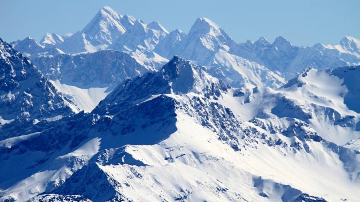 İsviçre Alpleri'nde 6 kişi hayatını kaybetti