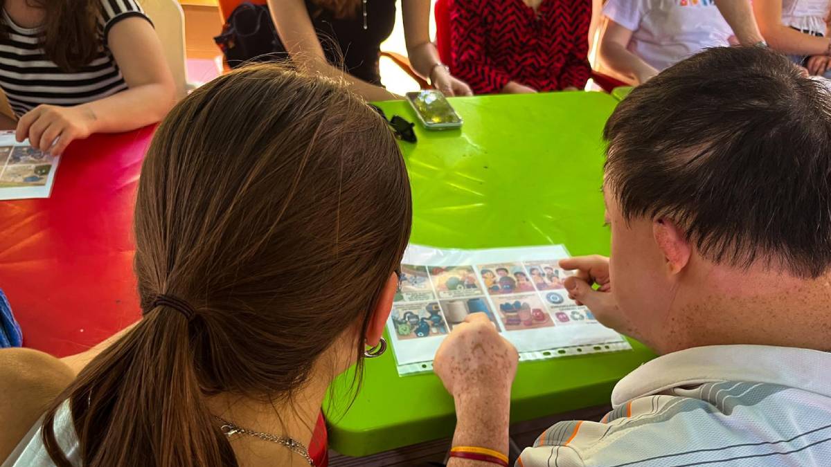 Üniversite öğrencilerinden Down Kafe’ye sıcacık bir ziyaret