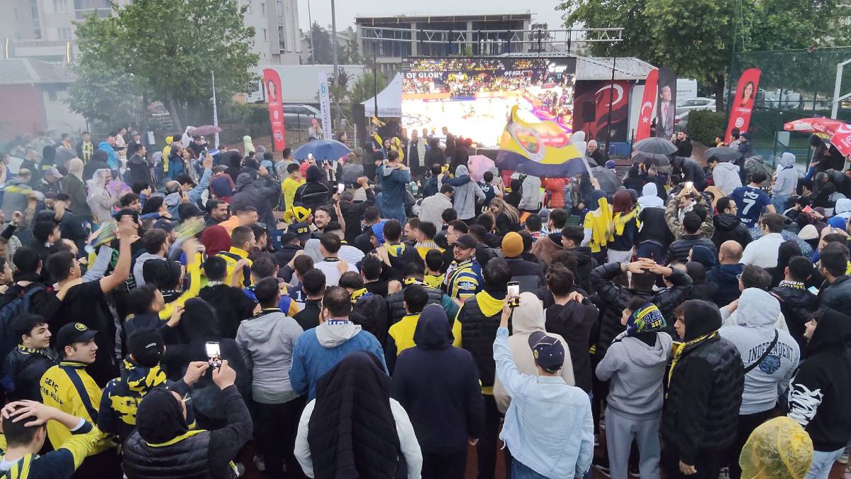 Çorlu’da Final Four heyecanı dev ekranda yaşandı