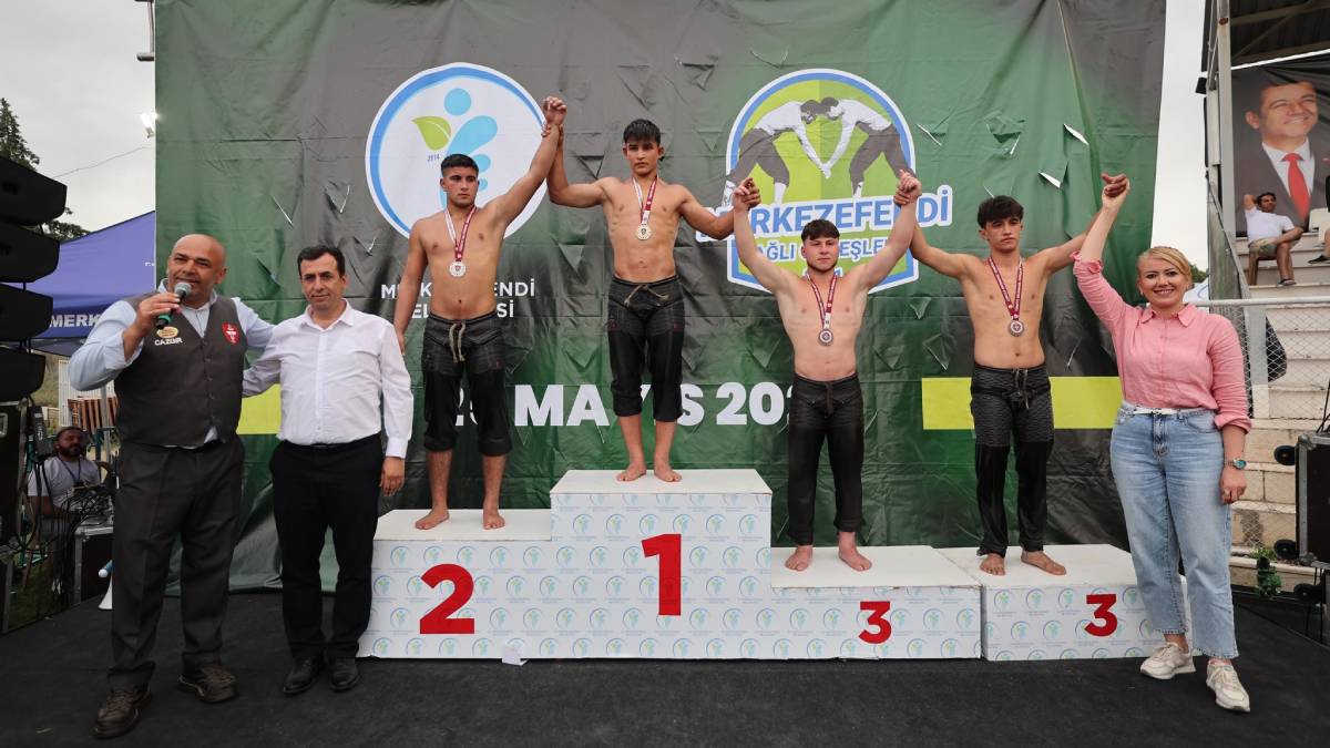 Merkezefendi’de Başpehlivan Mustafa Taş oldu