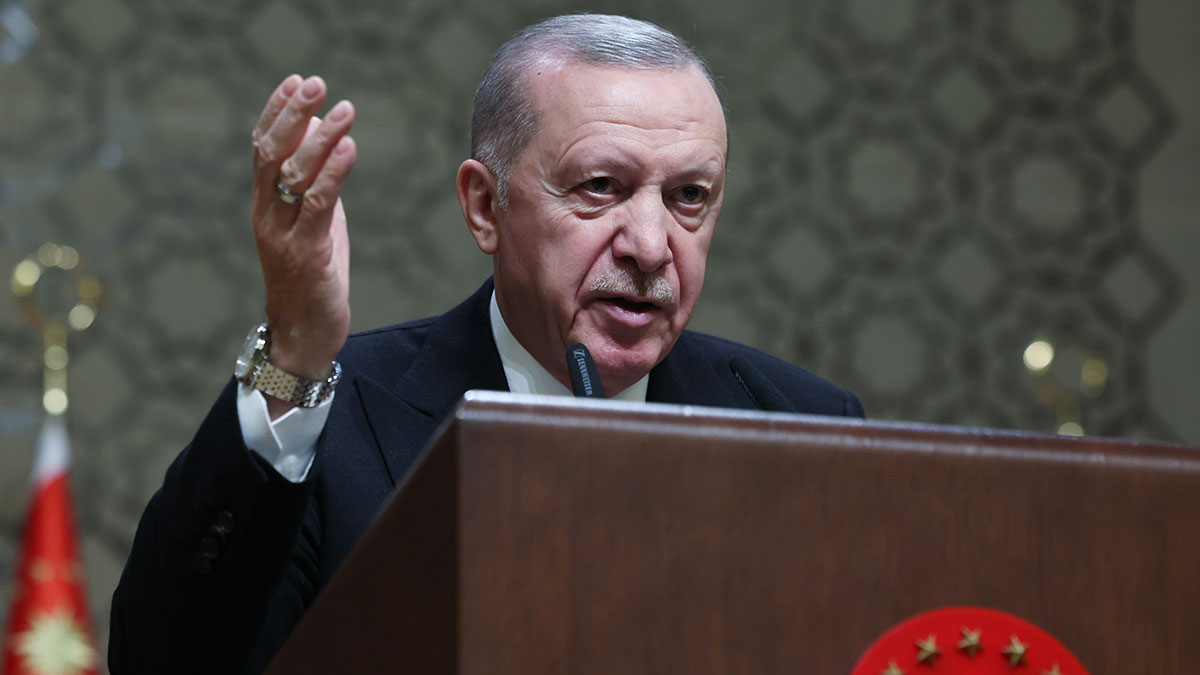 Erdoğan: Yetkisini kötüye kullanan kimsenin gözünün yaşına bakmadık