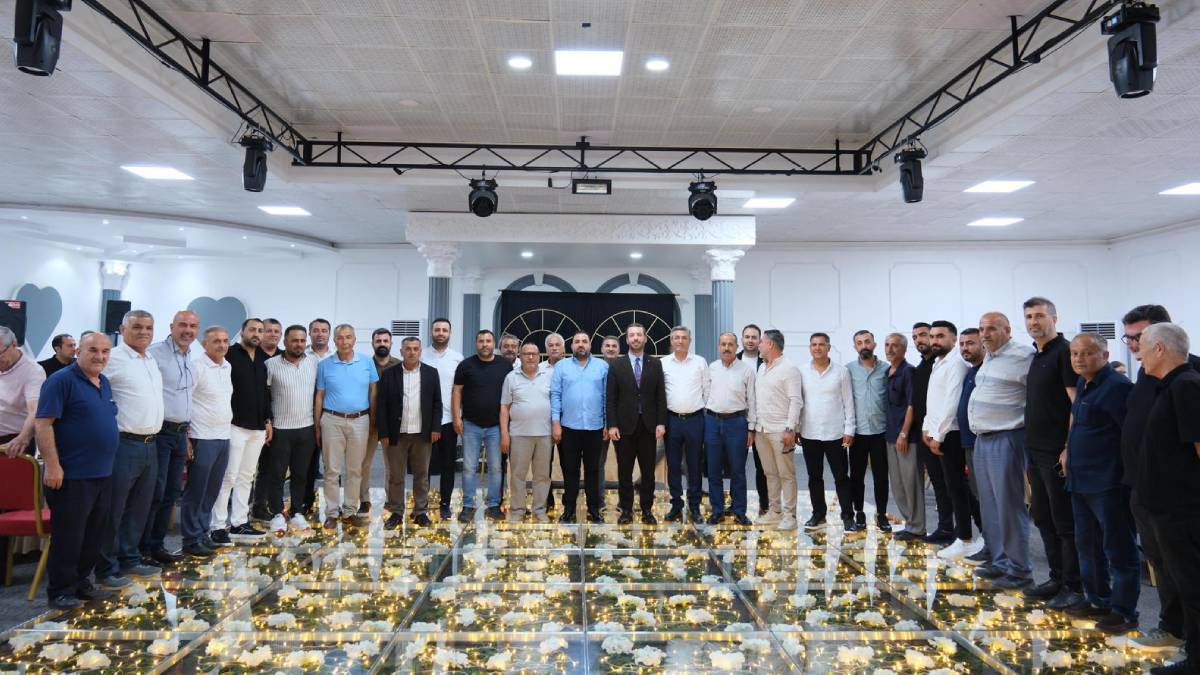 Başkan Aydar müteahhitleri dinledi